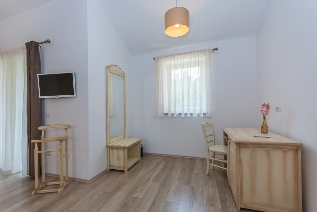 Veleniki ベッド ＆ ブレックファースト ダニエラ Bed & Breakfast エクステリア 写真